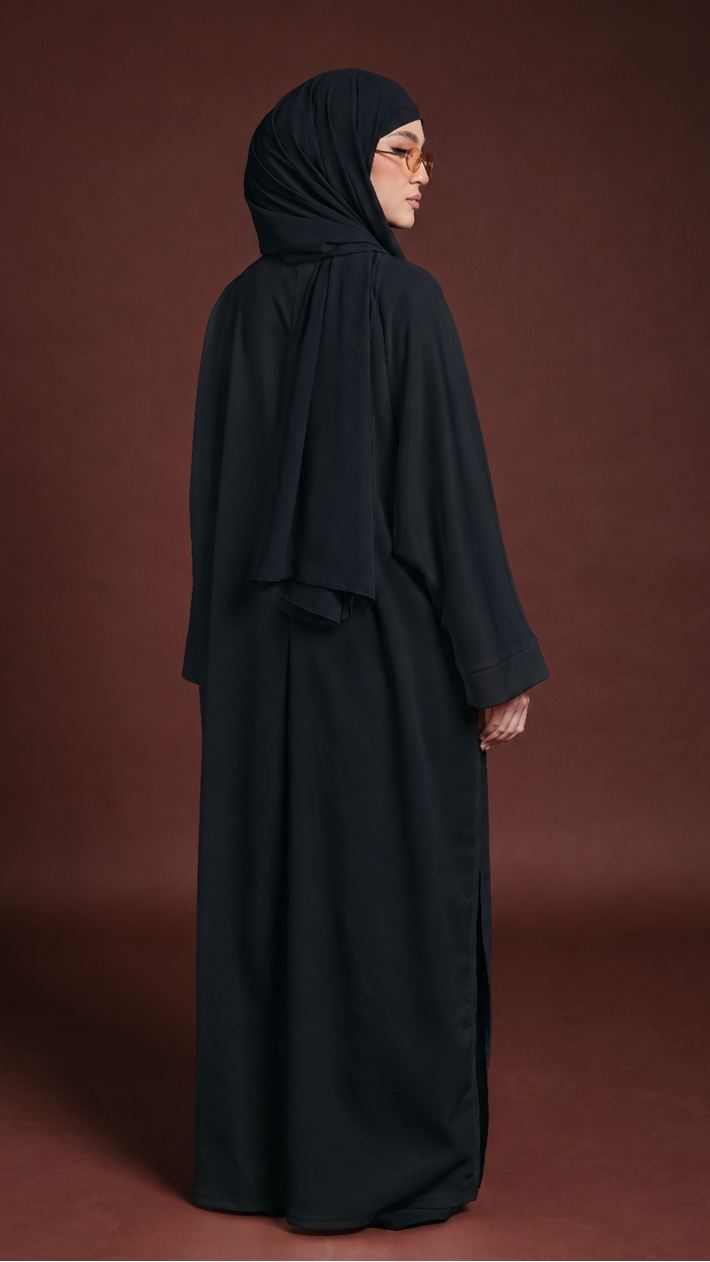 Vela Spring in Black