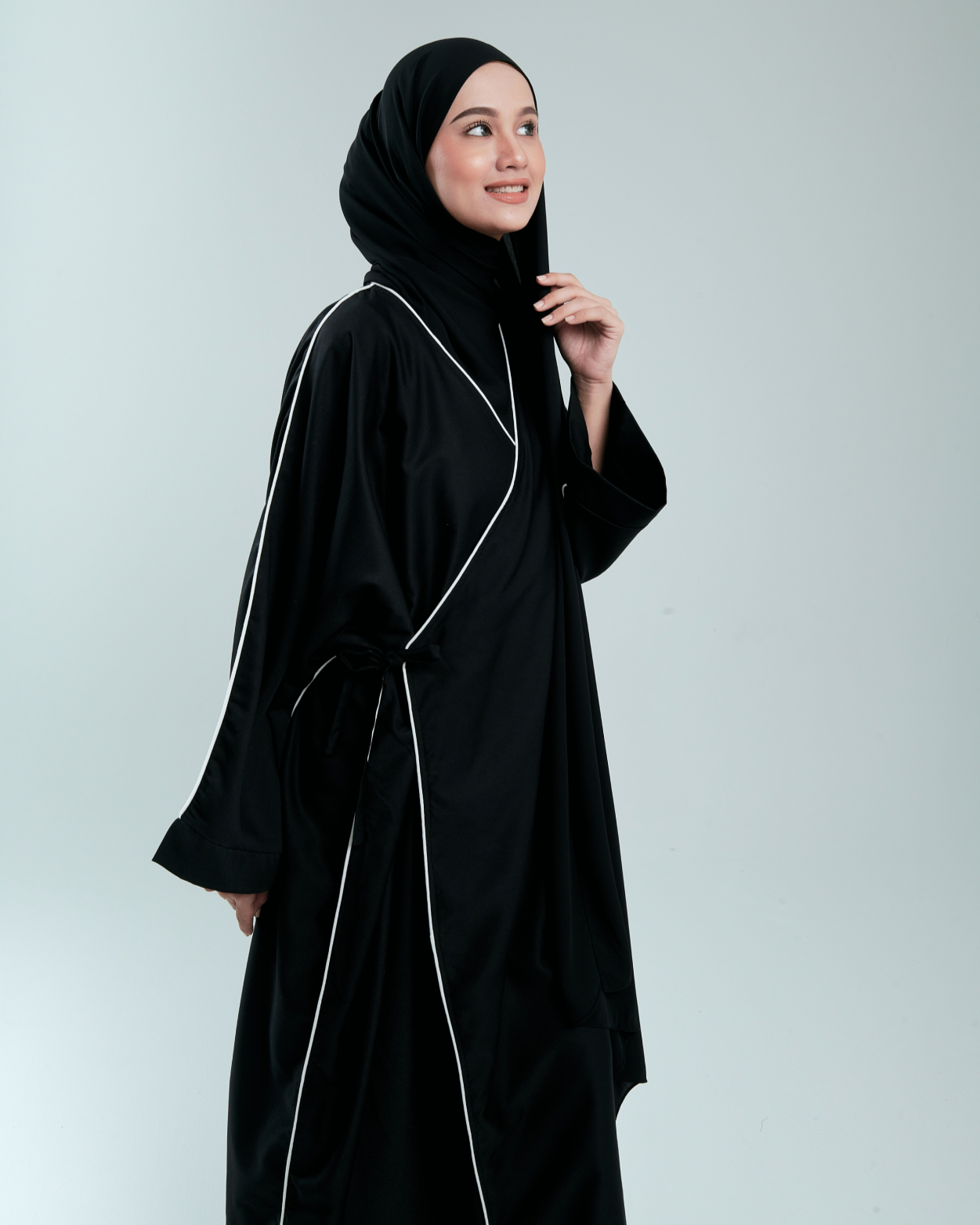 Akari Dress in Kuro Black