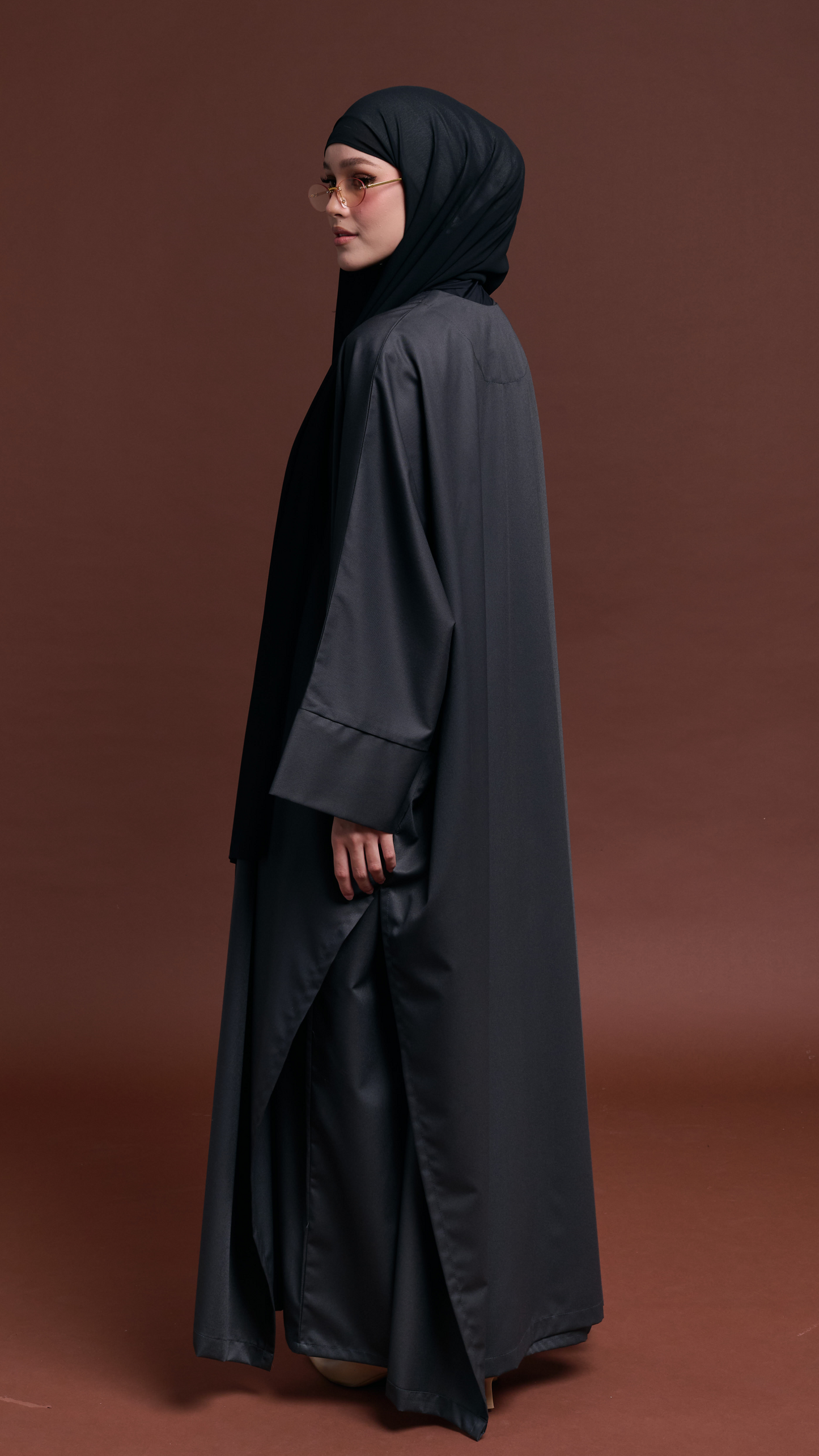 Emaan Set in Charcoal [Ramadhan Specials]