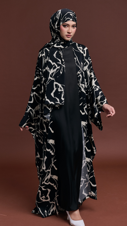 Serayah Set in Black