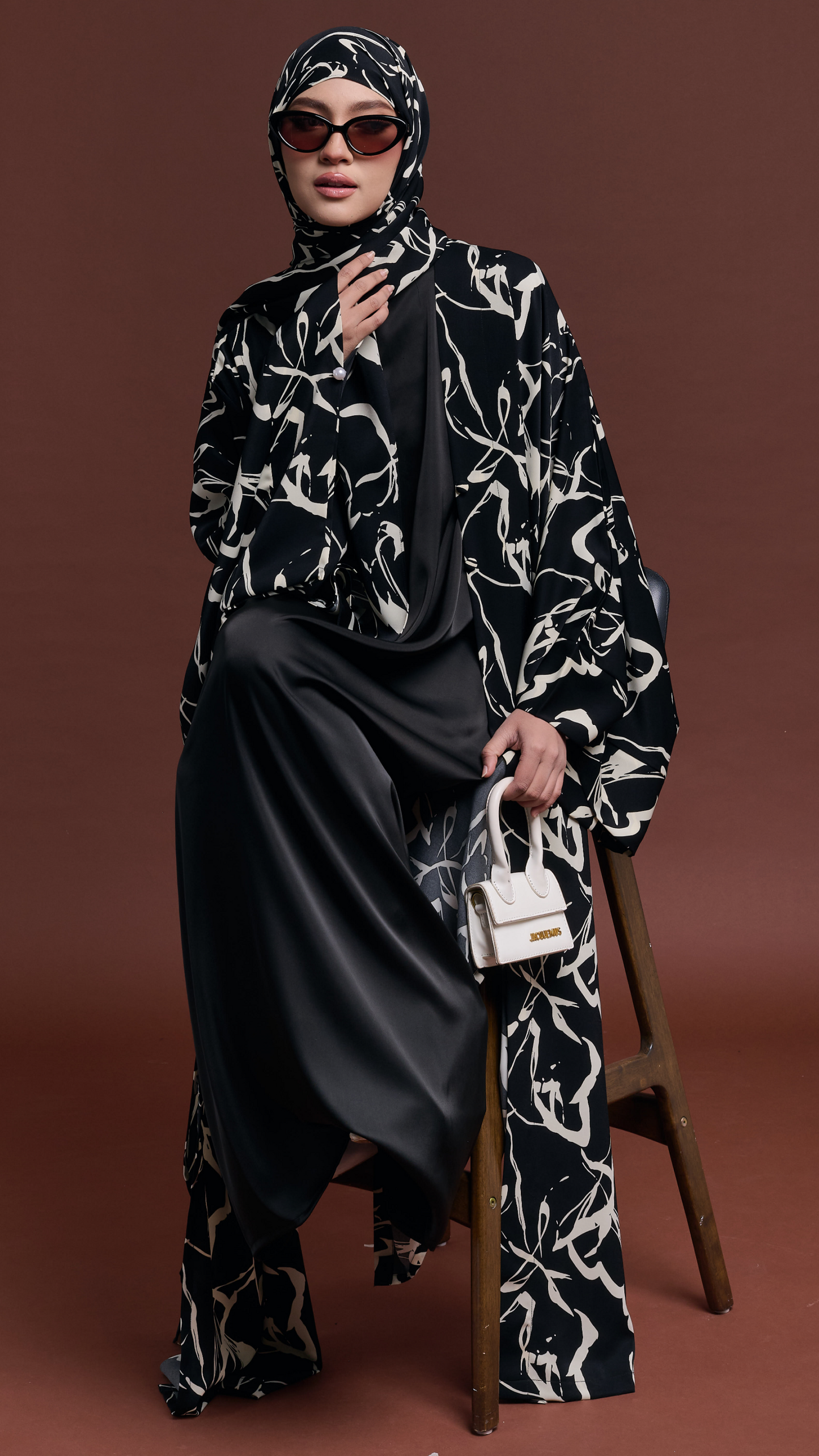 Serayah Set in Black